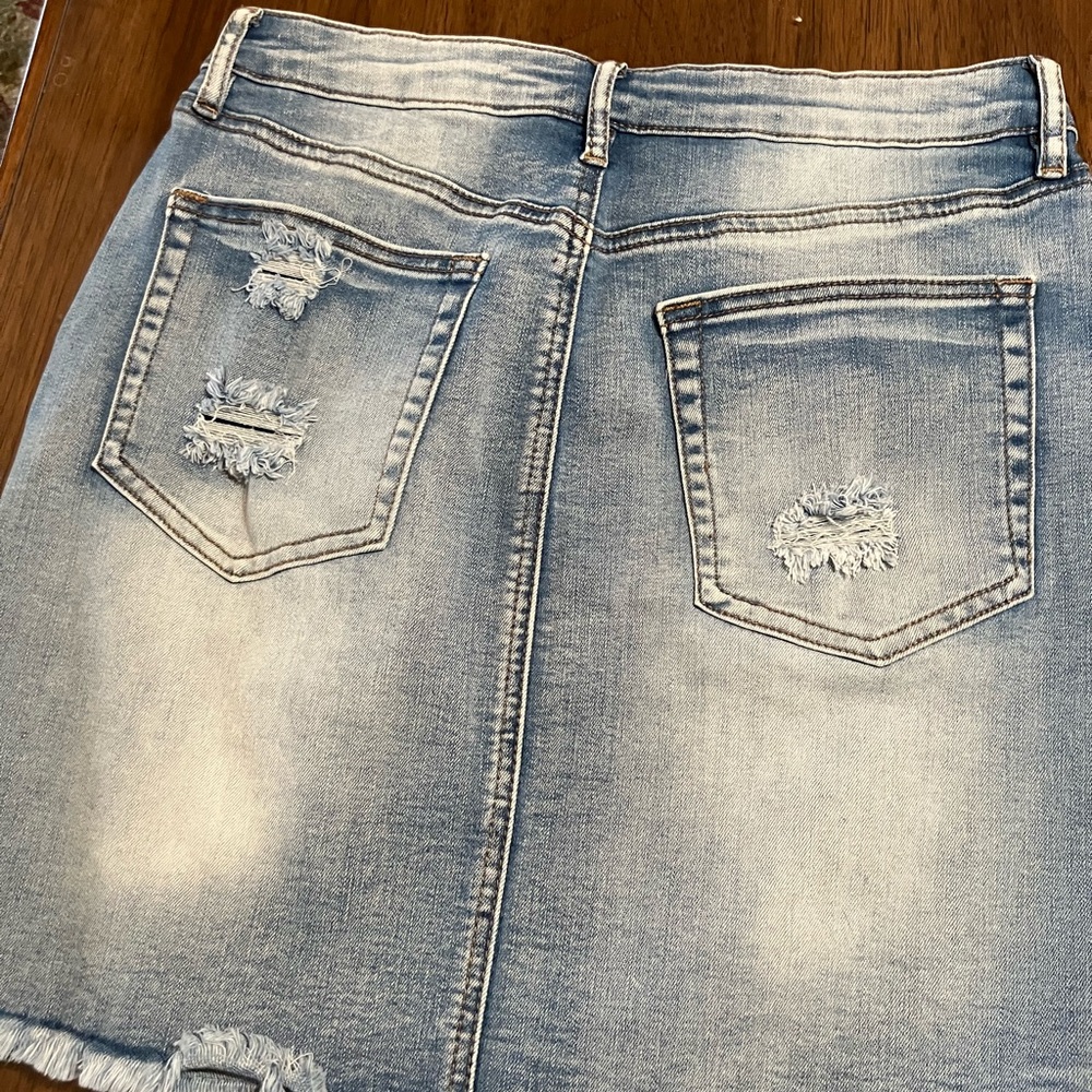 Rue 21 Distressed Denim Skirt SZ L - Picture 7 of 7
